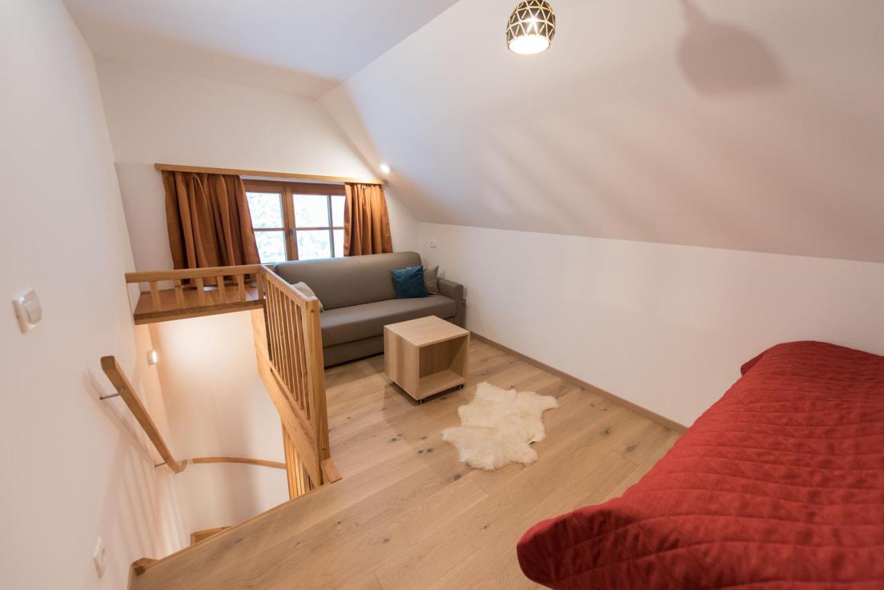 Guesthouse Lajnar Zgornja Sorica Ngoại thất bức ảnh