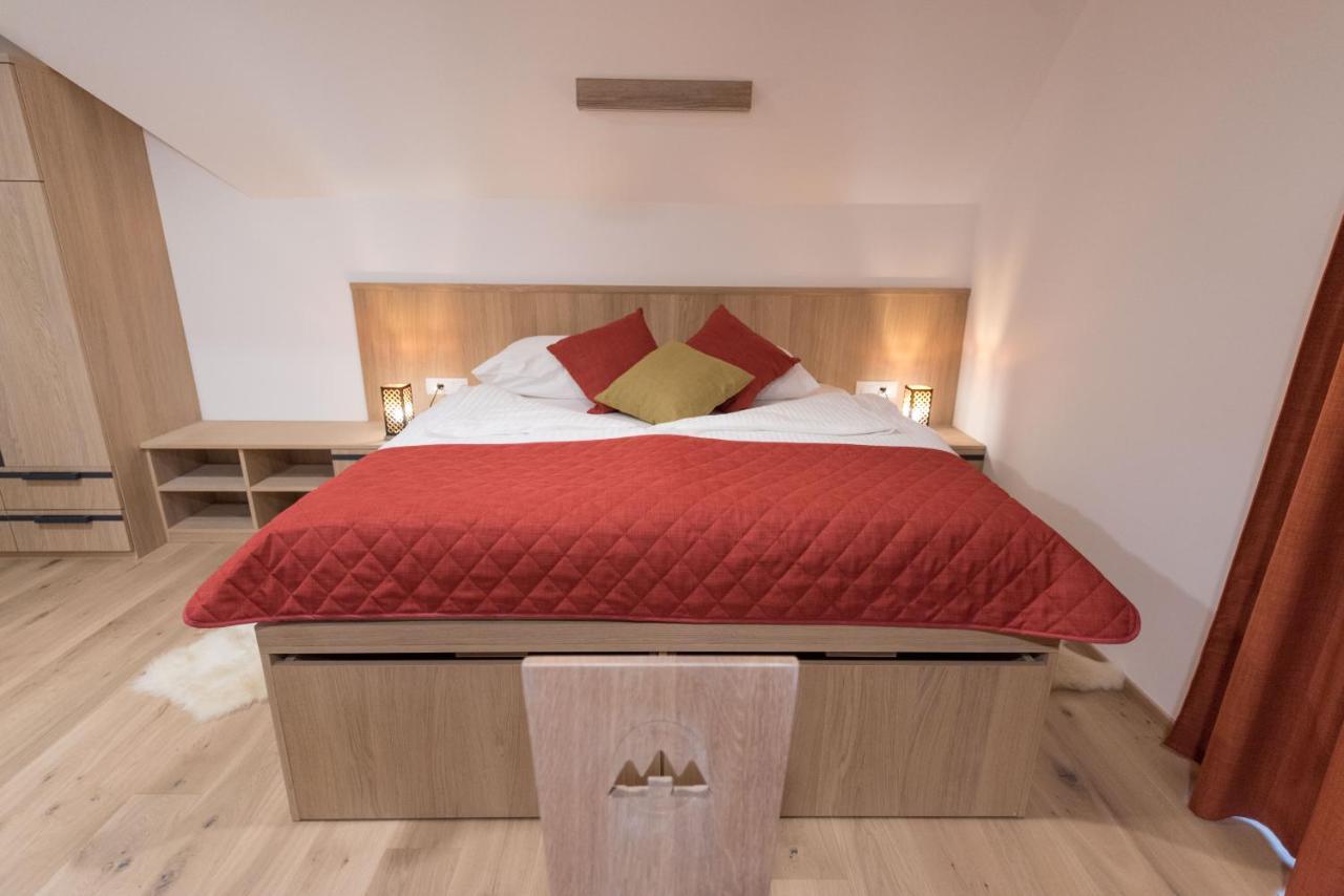 Guesthouse Lajnar Zgornja Sorica Ngoại thất bức ảnh