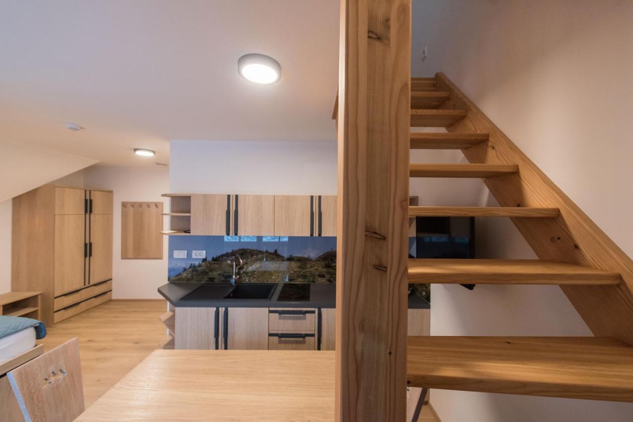 Guesthouse Lajnar Zgornja Sorica Ngoại thất bức ảnh