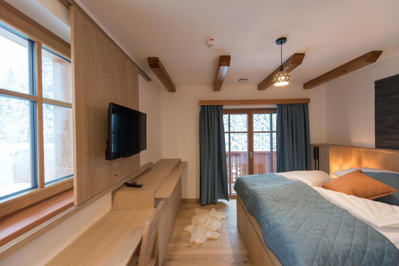 Guesthouse Lajnar Zgornja Sorica Ngoại thất bức ảnh